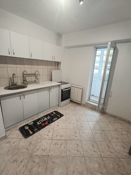 Nerva Traian, Unirii, garsoniera decomandata.